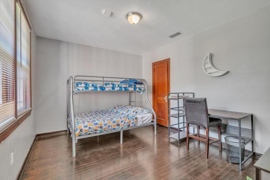 Comfy Pet Friendly Home In Jacksonville Mins To Downtown'S Exterior photo
