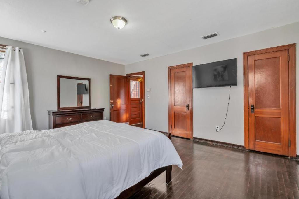 Comfy Pet Friendly Home In Jacksonville Mins To Downtown'S Exterior photo